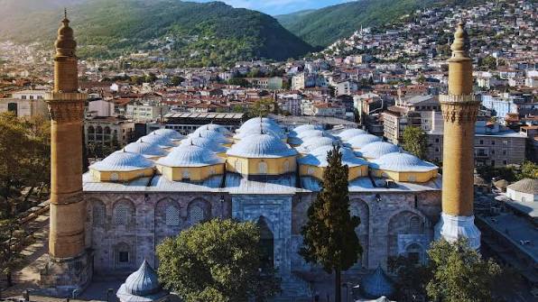 Hanlardan Türbelere: Bursa’nın Kalbinde 6 Durak
